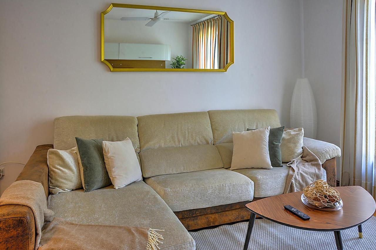San Bernardo Family Apartment Séville Extérieur photo
